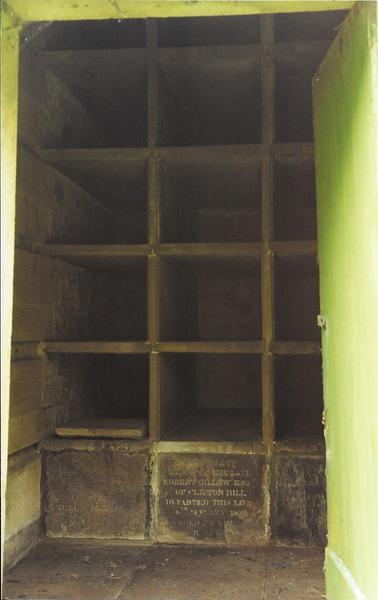 Gillow, interior